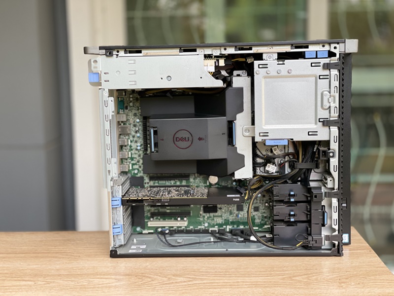 Dell Precision 5820MT
