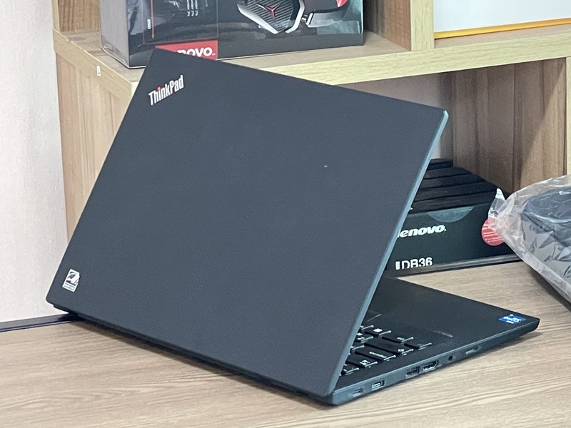 Lenovo Thinkpad T14 G2