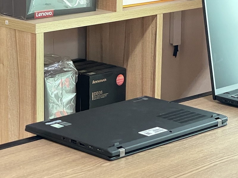 Lenovo ThinkPad T14s Gen 4
