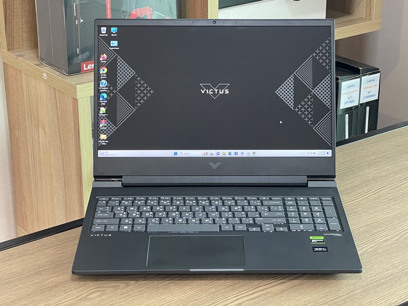 HP Victus 16-r0145TX