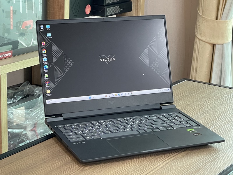 HP Victus 16-r0145TX
