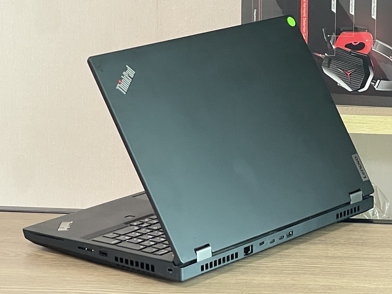 Lenovo ThinkPad P15 G1