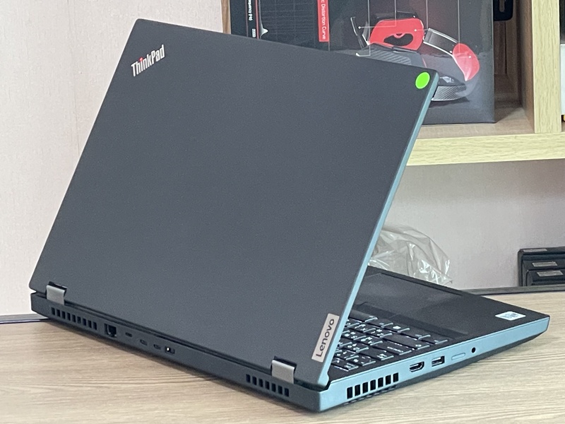 Lenovo ThinkPad P15 G1