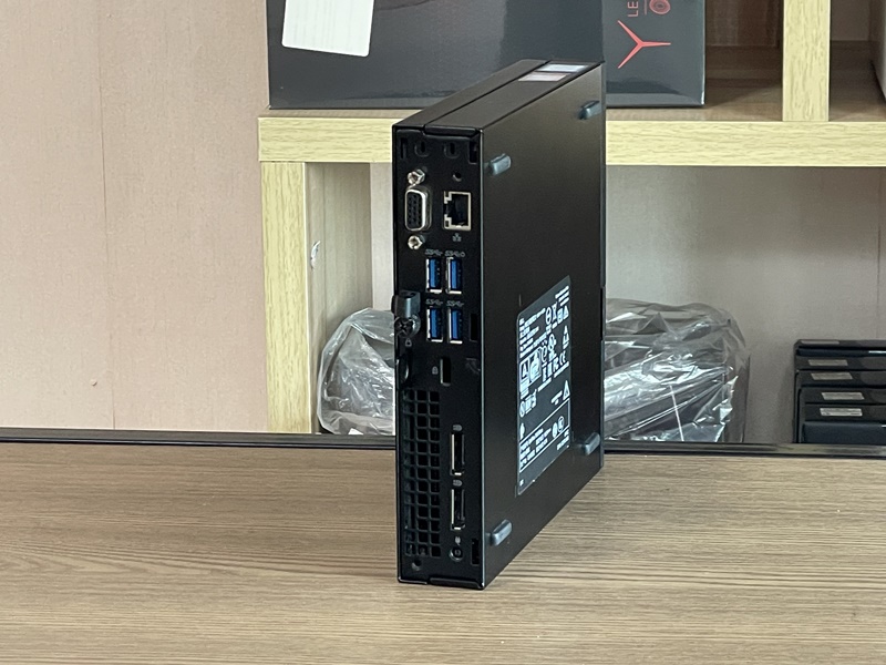 Dell Optiplex 7060 Micro 