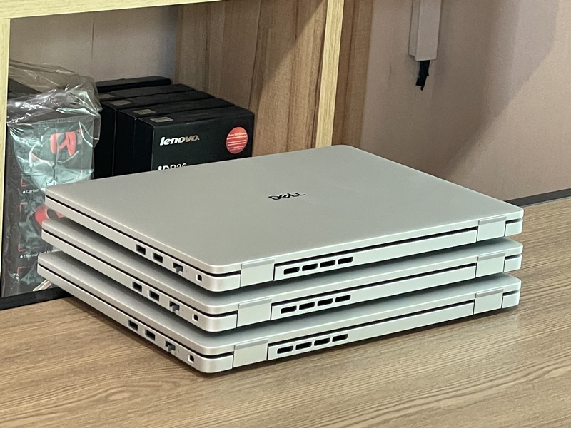 DELL Pro 14 PC14250