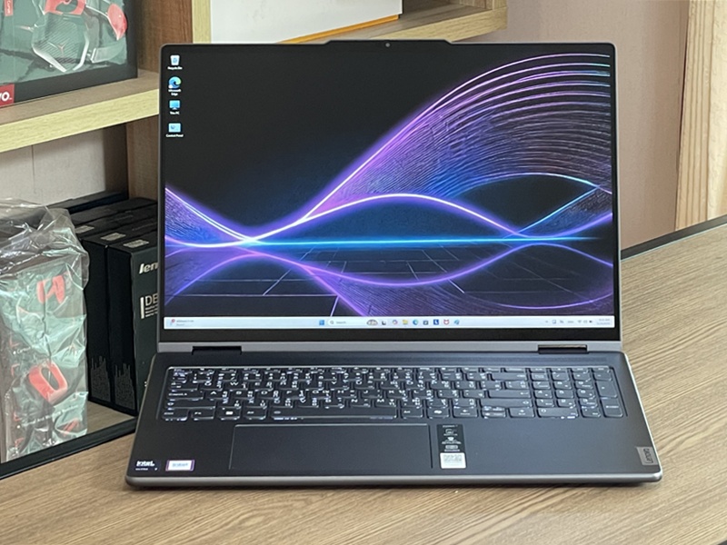 Lenovo Yoga 7i 2-in-1 (16' Gen 9)