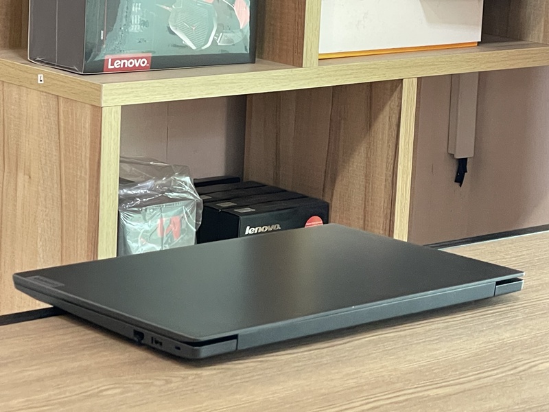 Lenovo V15 G4 IRU-83A100R5TA