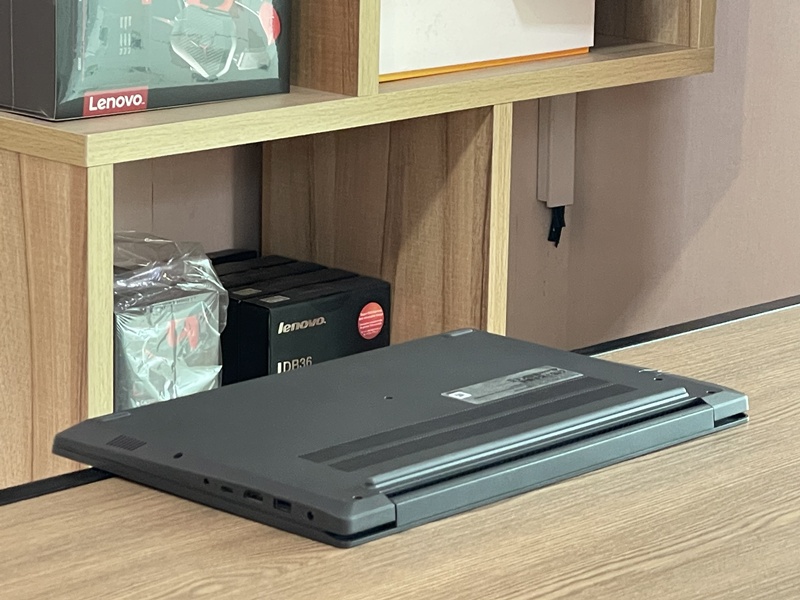 Lenovo V15 G4 IRU-83A100R5TA