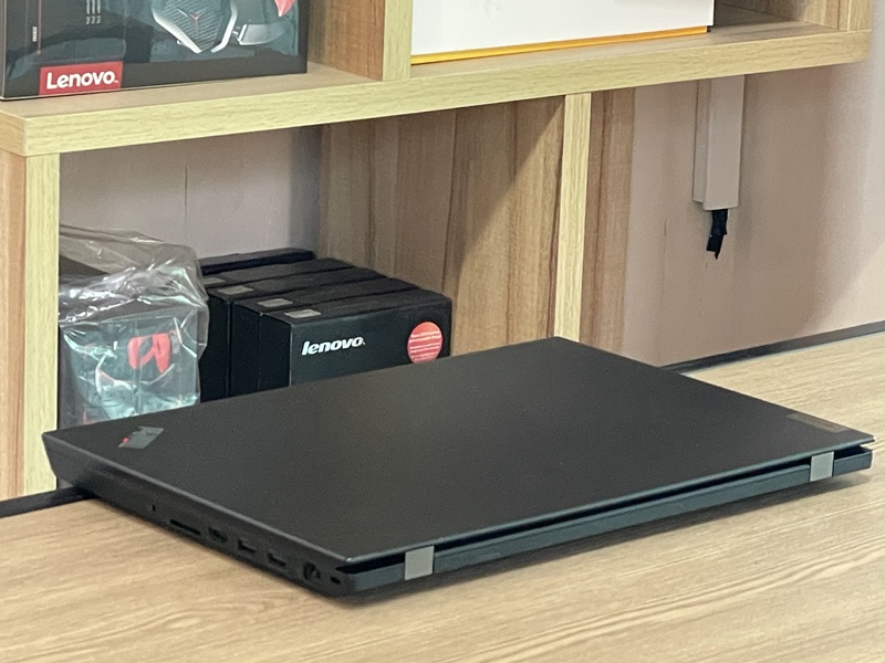 Lenovo ThinkPad T15p Gen 2