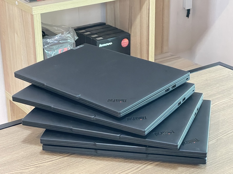 Lenovo ThinkPad T14s Gen 5