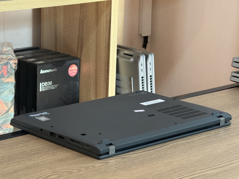 Lenovo Thinkpad X13 G2