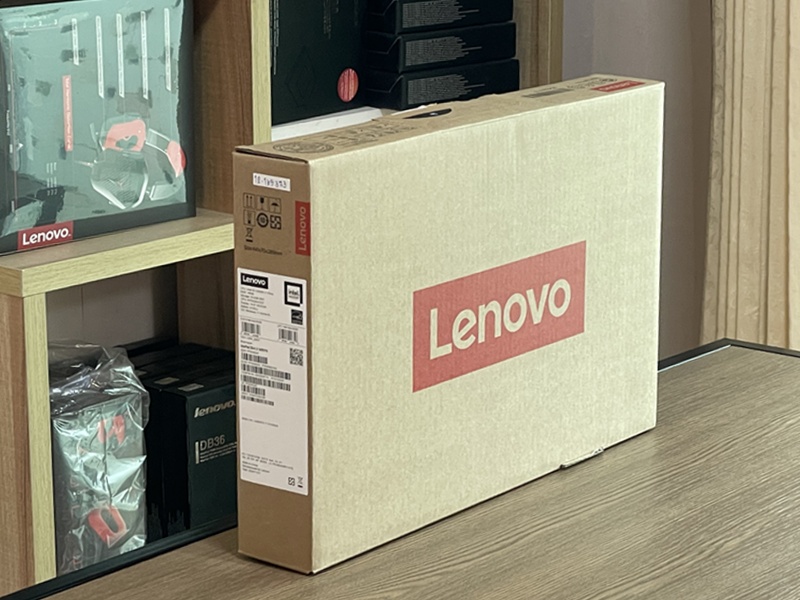 Lenovo IdeaPad Slim 3 14IRH10