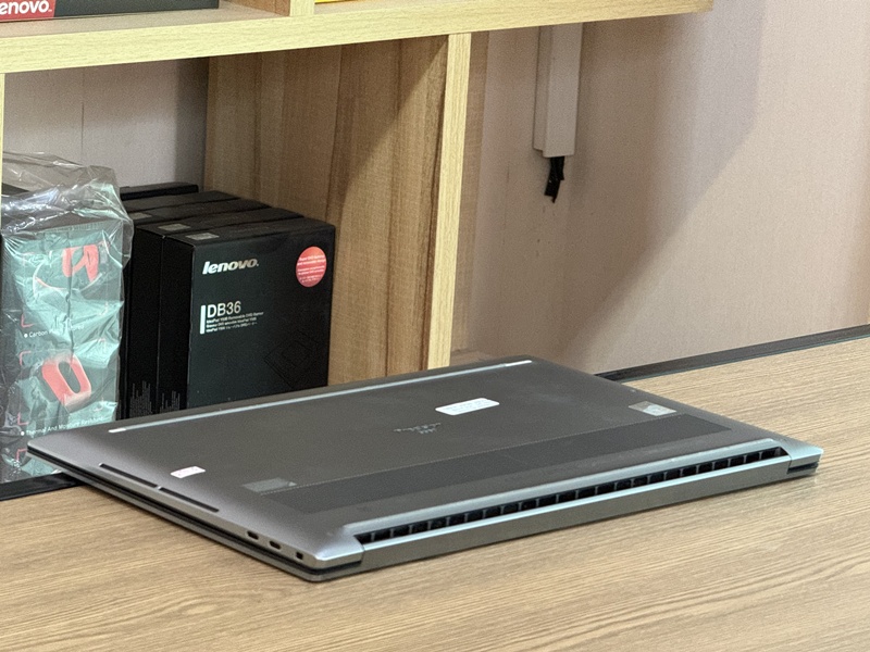 Dell Precision 5560 Mobile WorkStation