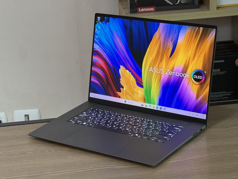 Asus Zenbook S16 UM5606KA-RK741WA