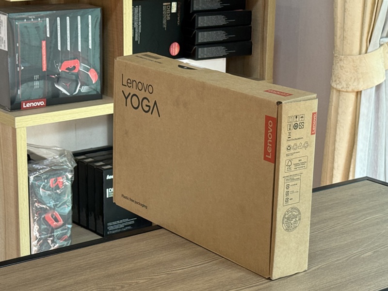 Lenovo Yoga Slim 7i Aura Edition Gen 10