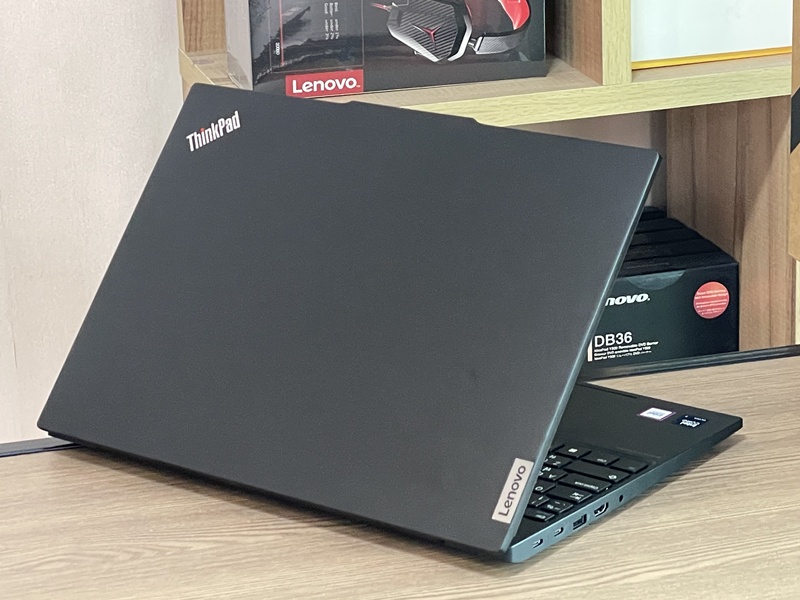 Lenovo ThinkPad T16 Gen 3
