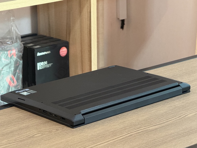 Lenovo ThinkPad E16 Gen 3