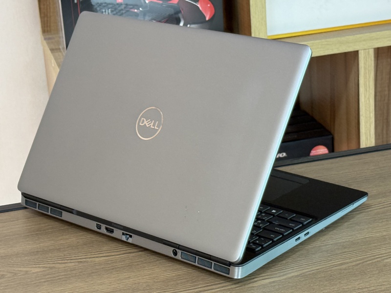 Dell Precision 7550 Mobile WorkStation