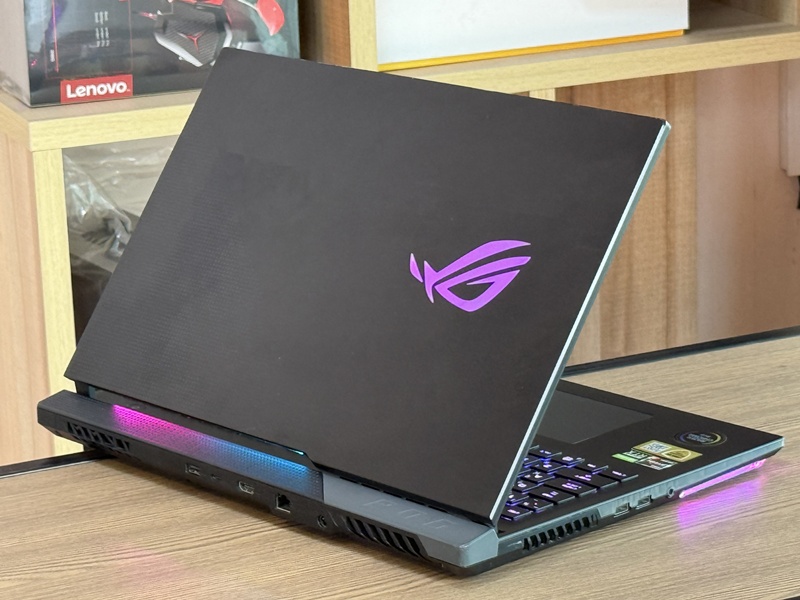 Asus ROG Strix Scar 17 G743QS-HG254T