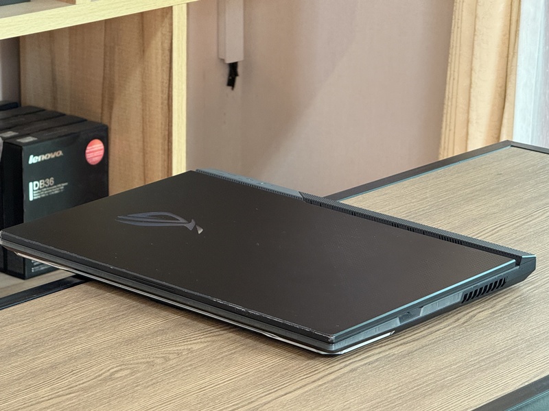 Asus ROG Strix Scar 17 G743QS-HG254T