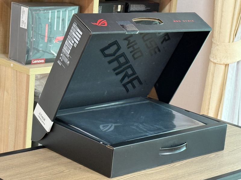 Asus ROG Strix Scar 17 G743QS-HG254T