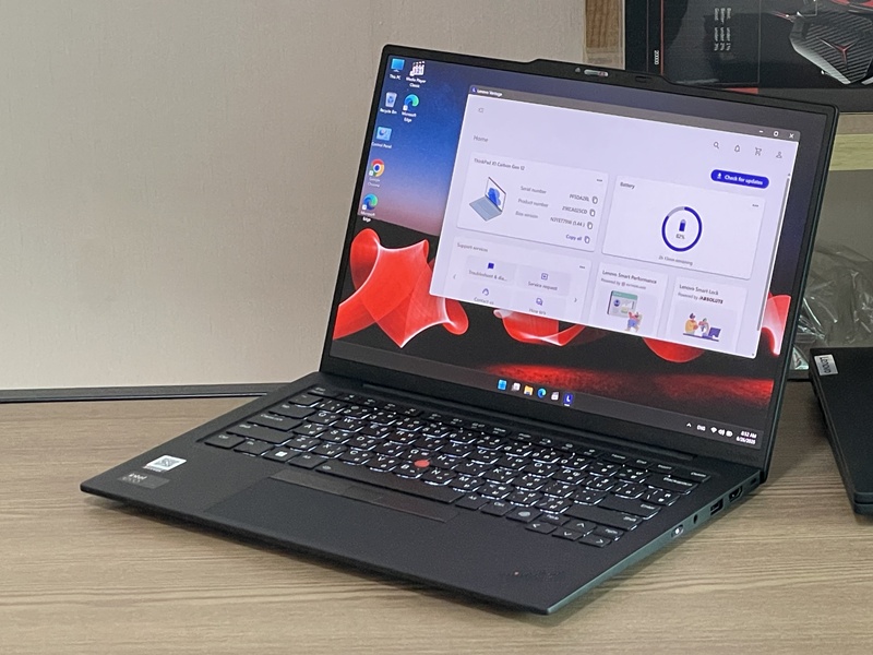 Lenovo Thinkpad X1 Carbon Gen 12