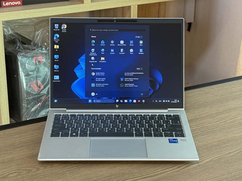 HP Elitebook 830 G9