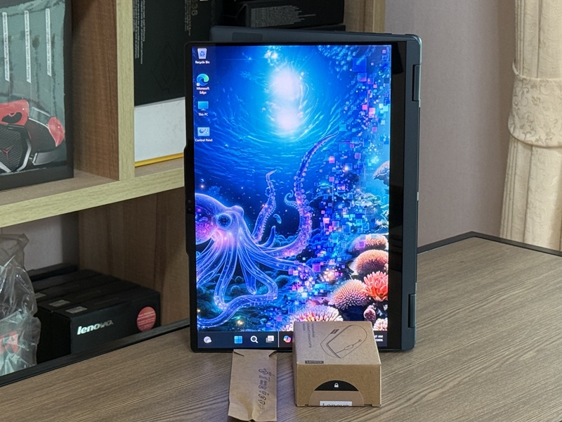 Lenovo Yoga 7 2-in1 14AKP10-83JR0015TA