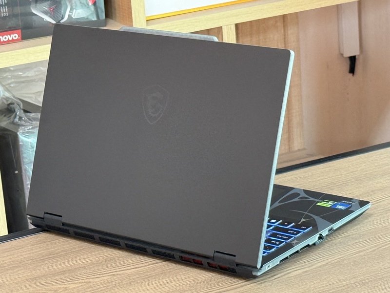 MSI Cyborg 15 B2RWFKG-058TH