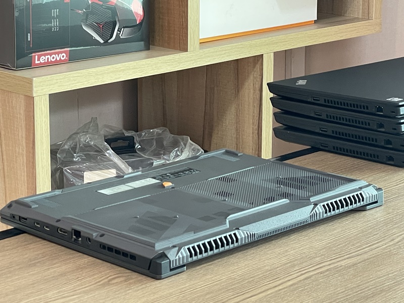 Asus TUF Gaming A15 FA507NUR-LP037W