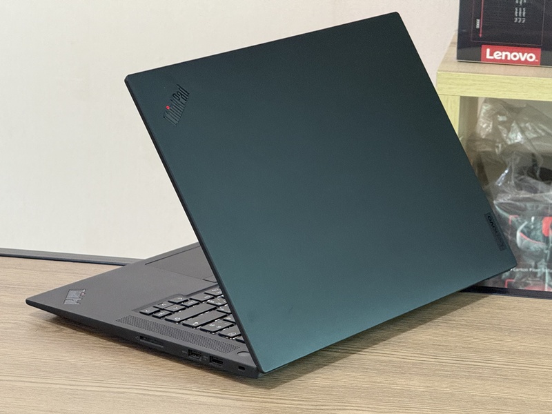 ThinkPad P1 Gen 5 Workstation