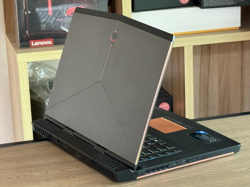 DELL Alienware 15 R4