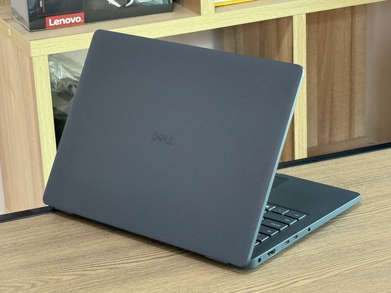 Dell Pro 14 PC14250