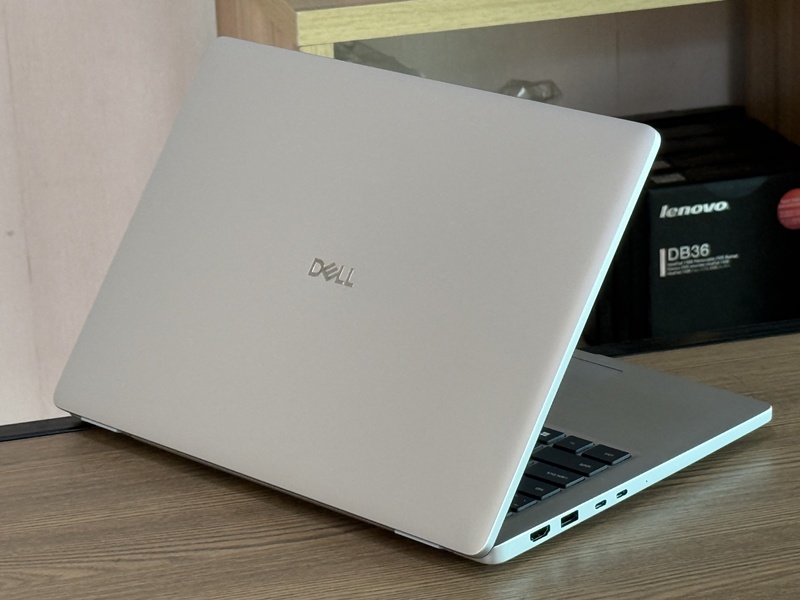 Dell Pro 14 Plus PB14250