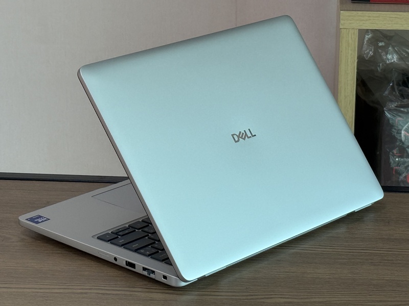Dell Pro 14 Plus PB14250