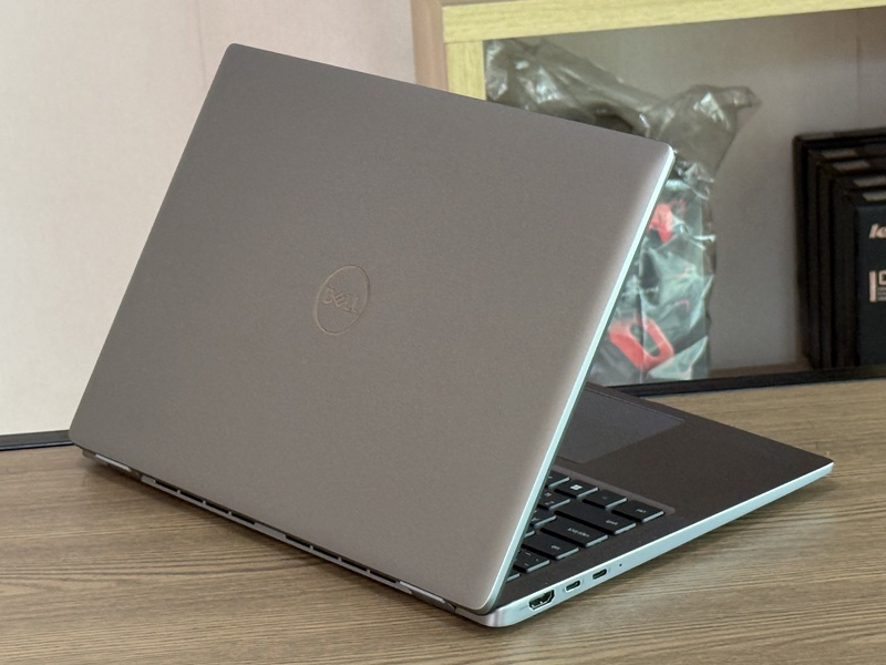 Dell Latitude 7450