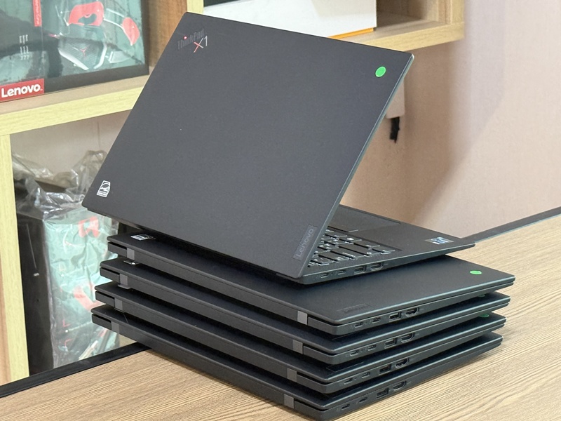 Lenovo Thinkpad X1 Carbon Gen 9