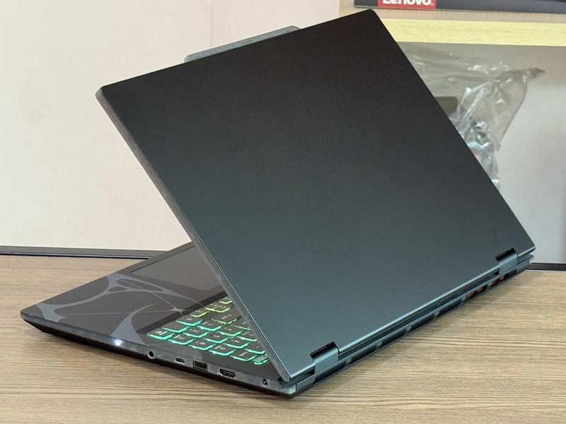 MSI Cyborg 15 B2RWFKG-058TH