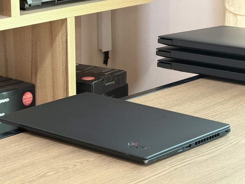 Lenovo Thinkpad X1 Carbon Gen 8