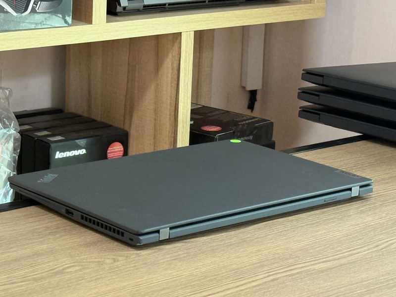 Lenovo Thinkpad T14s G2
