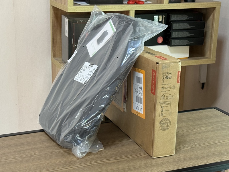 Lenovo Yoga 7 2-in1 14AKP10