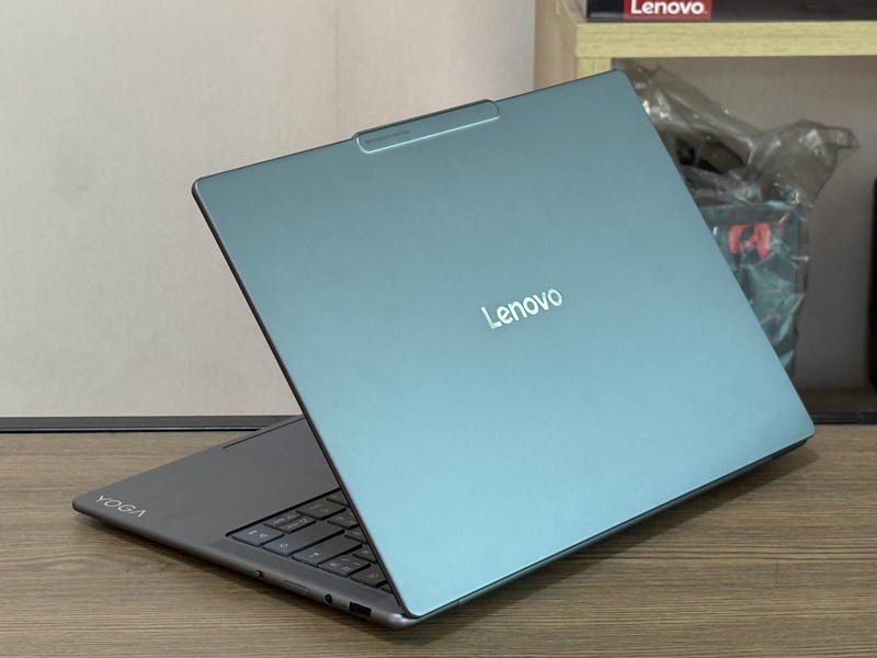 Lenovo Yoga Slim 7i 14ILL10-83JX001GTA