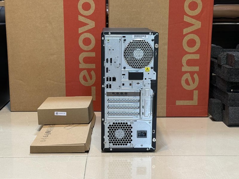Lenovo ThinkStation P2 Tower Gen 1