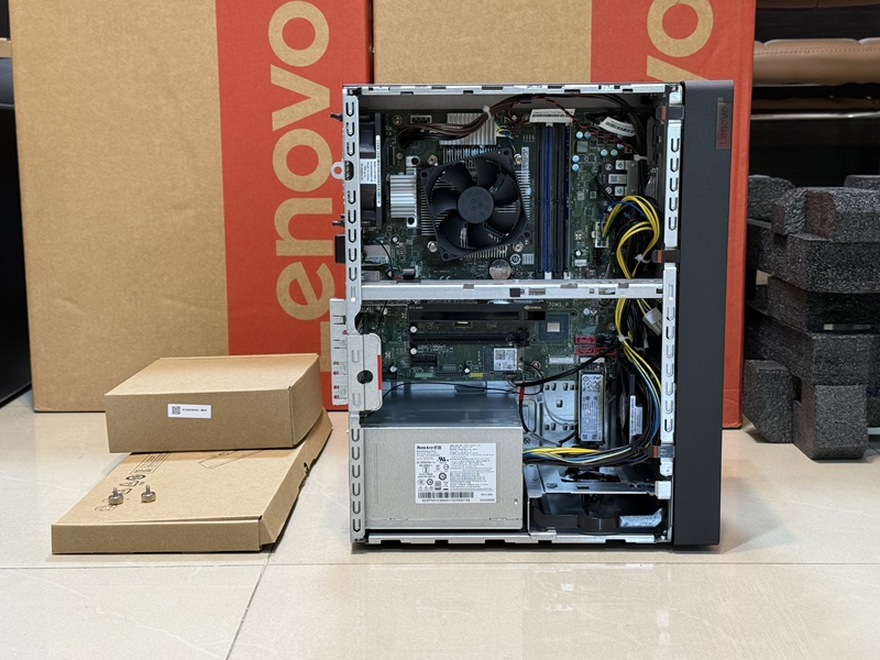Lenovo ThinkStation P2 Tower Gen 1