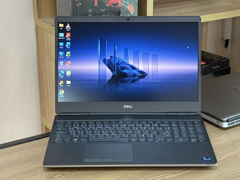 Dell Precision 7560 Mobile WorkStation