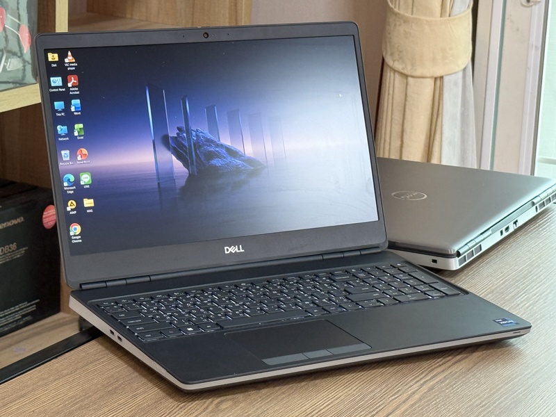 Dell Precision 7560 Mobile WorkStation
