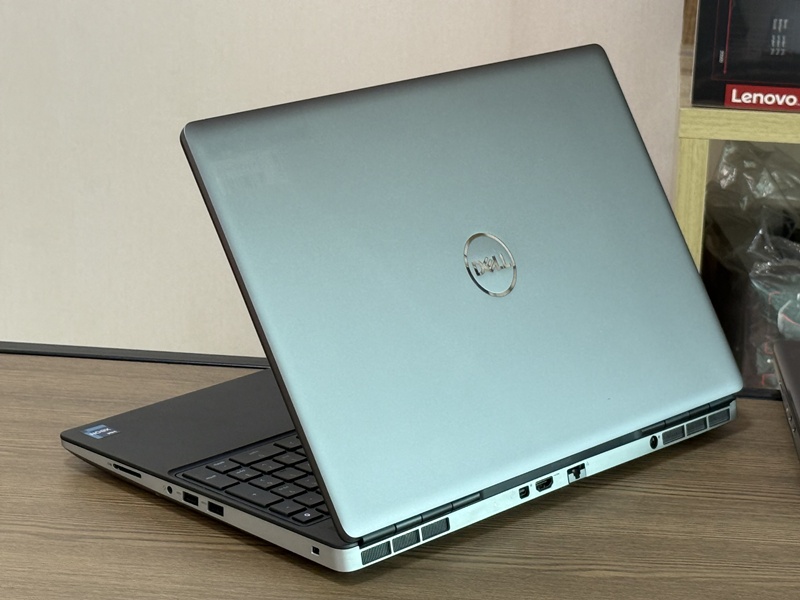 Dell Precision 7560 Mobile WorkStation