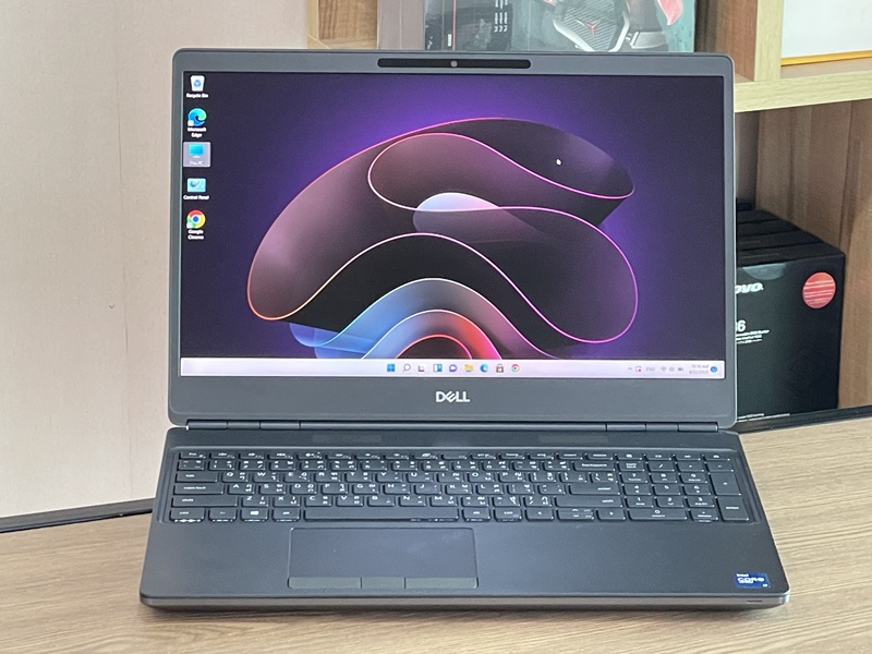 Dell Precision 7560 Mobile WorkStation