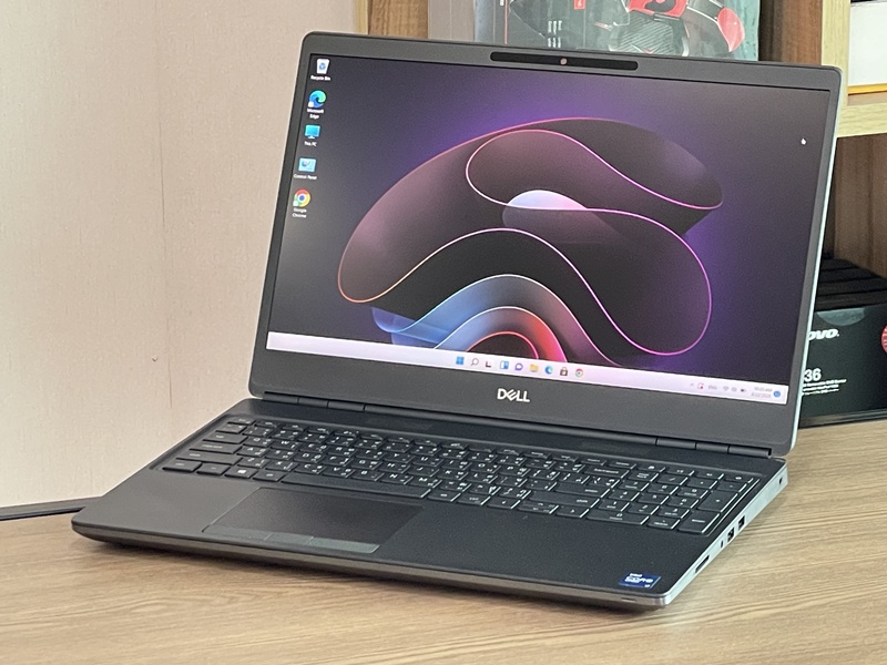 Dell Precision 7560 Mobile WorkStation