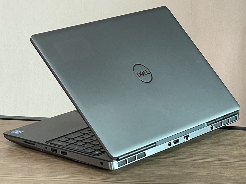 Dell Precision 7560 Mobile WorkStation